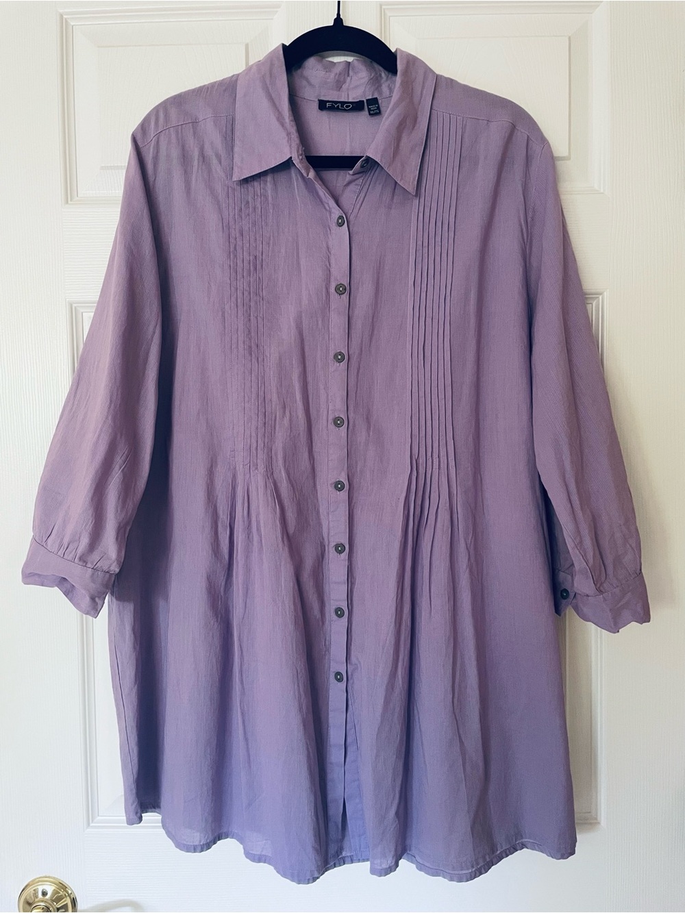EUC Fylo Lavender Pintuck Tunic Button Down 3/4 Sleeve Blouse